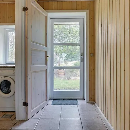 بيت للعطل Three-bedroom Holiday In