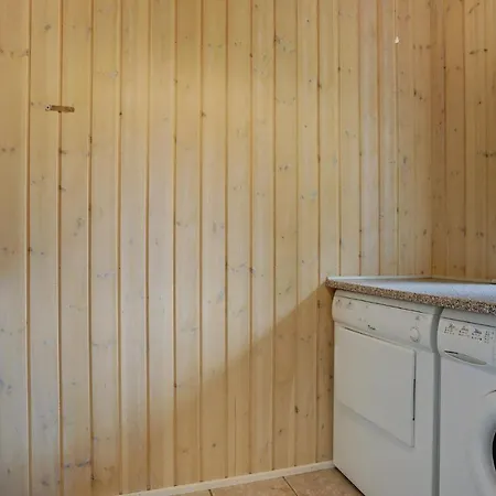 بيت للعطل Three-bedroom Holiday In Blåvand