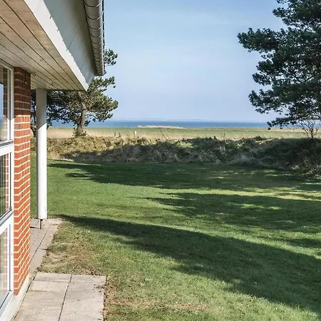 بيت للعطل Three-bedroom Holiday In Blåvand